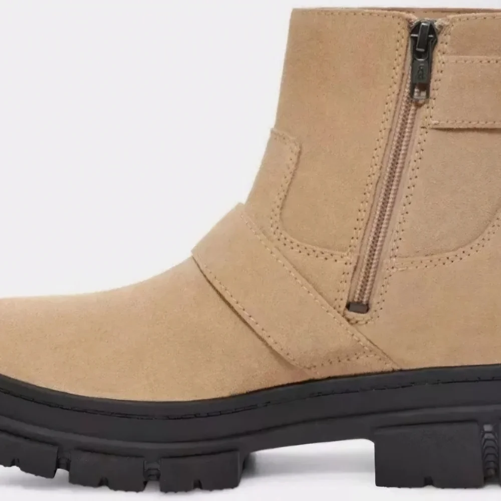 Ugg Ashton Short  Women boot size12 new_9